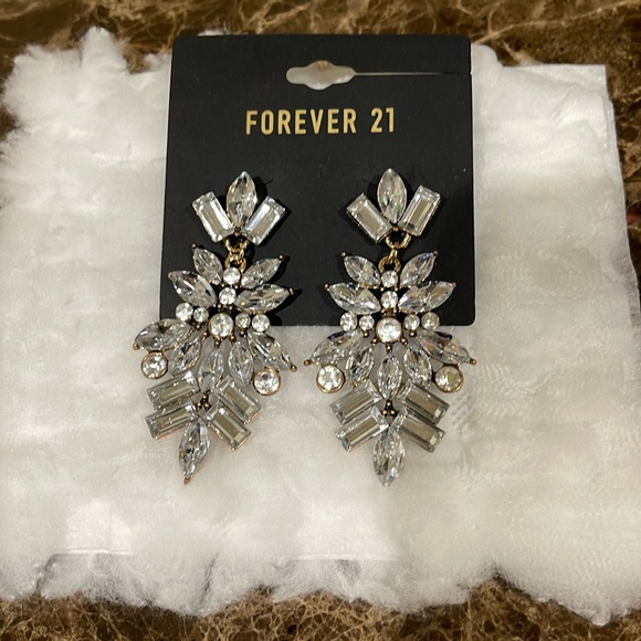 Forever 21 Jewelry - Forever 21 earrings NWT